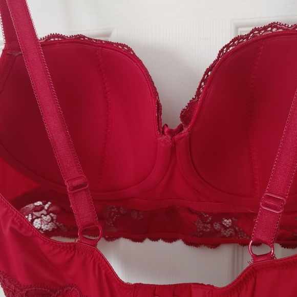 Adore Me red floral lace longline bra - Picture 8 of 9